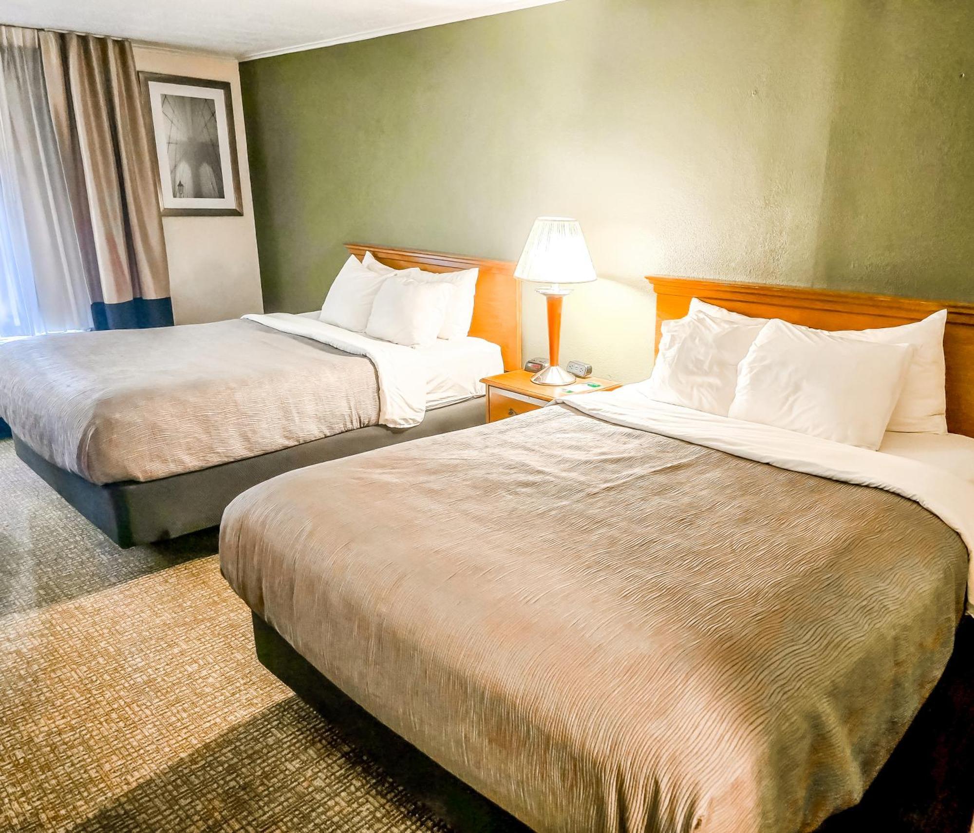 Quality Inn Селинсгров Экстерьер фото